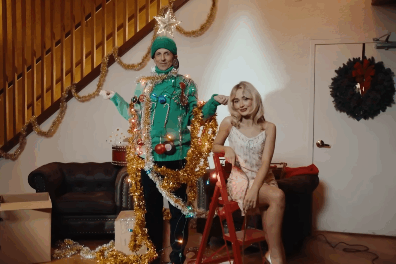Seth Meyers and Sabrina Carpenter Get Merry On a Holiday 'Day Drinking'