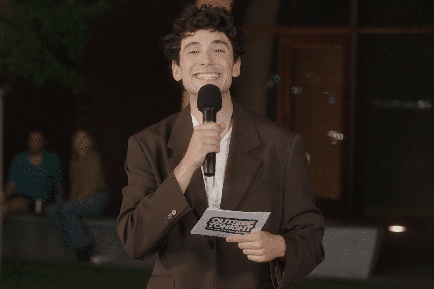 Julian Shapiro-Barnum, Outside Tonight