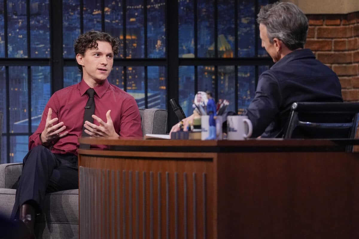 Tom Halland, Seth Meyers